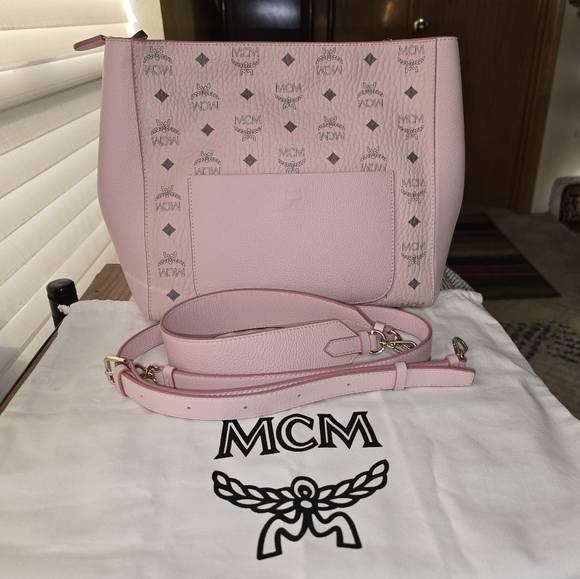 MCM Klara Leather Hobo Bag Powder Pink Monogram Crossbody Authentic - MSRP $1,01 - Picture 14 of 14